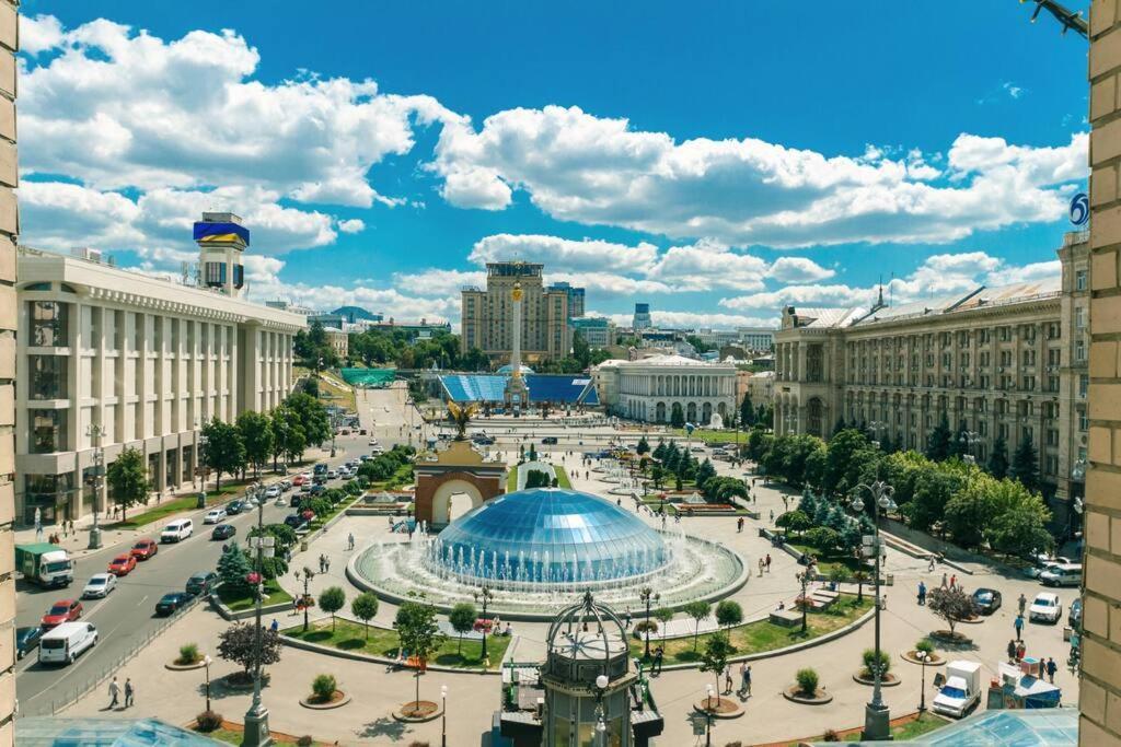 Apartment With View On Inpedendence Square Khreshchatyk Київ Екстер'єр фото